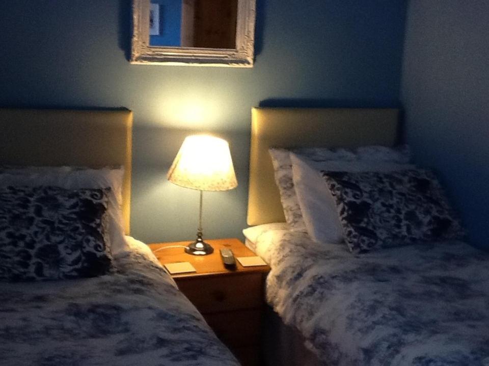 Invernente Bed And Breakfast Stirling Ruang foto